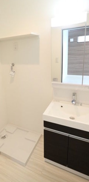 洗面設備　同仕様