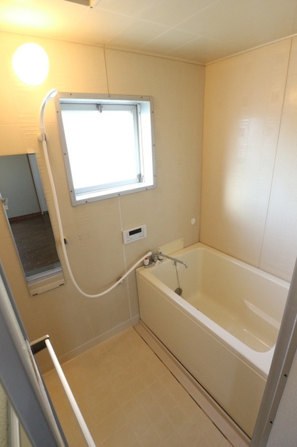 バス・シャワールーム　バスルーム