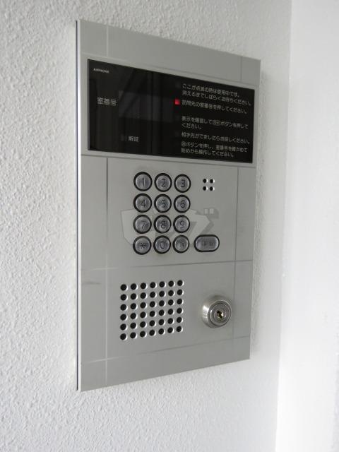 その他　オートロック付きで安心ですね！