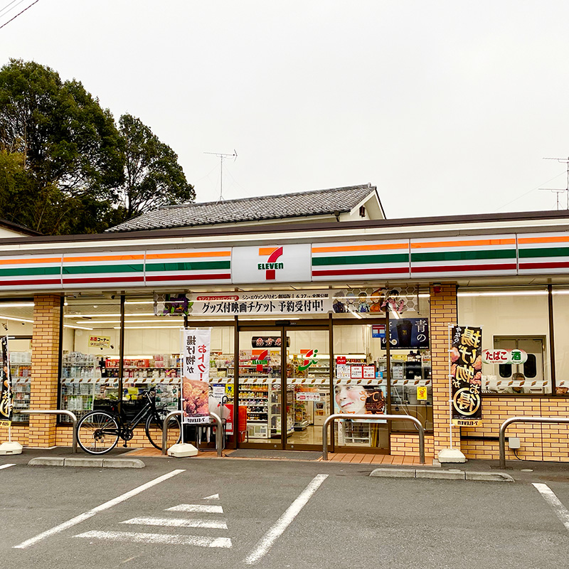 コンビニ　セブンイレブン世田谷経堂本町通り店（コンビニ）まで180m