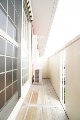 バルコニー　※同物件・同タイプの写真です。
