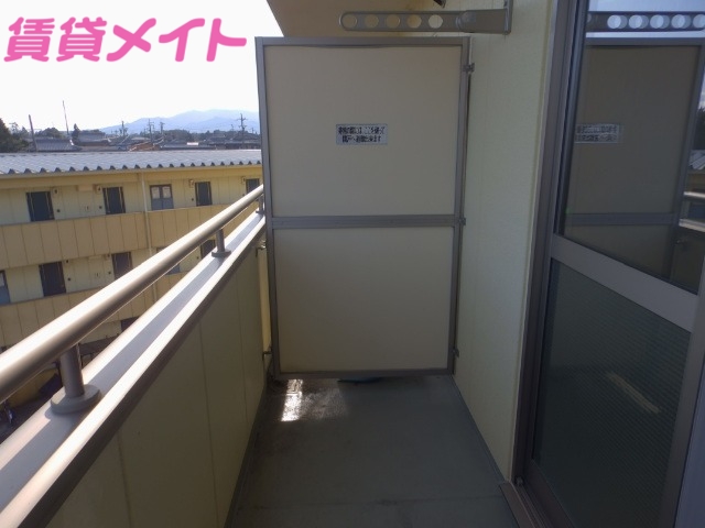 バルコニー　同型参考写真