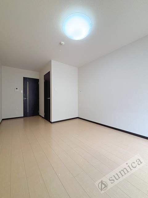 居室・リビング　日当たりのいいお部屋です♪