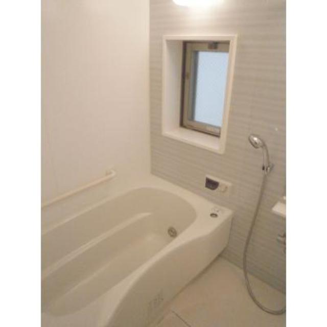 バス・シャワールーム　※写真は同タイプ住戸です。