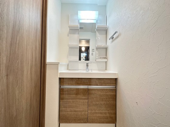 洗面設備　※別部屋の写真です