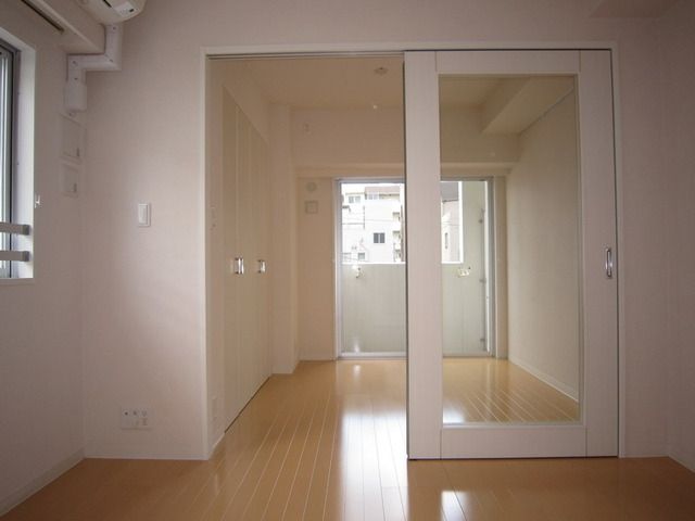 その他部屋・スペース　角部屋2面採光です