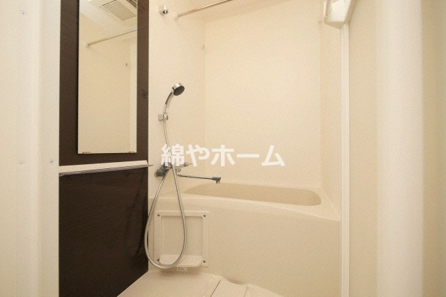 バス・シャワールーム　お風呂で日々の疲れを落としましょう