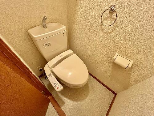 トイレ　設備・仕様は号室により異なる為、現況を優先いたします。