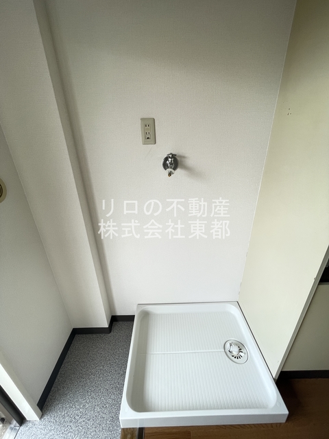 その他共有部分　雨の日でも安心して止められる屋根付の駐輪場です☆