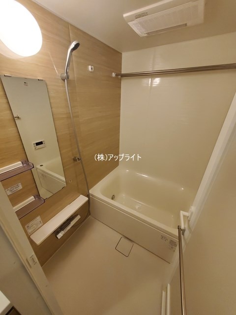 バス・シャワールーム　追炊き＆浴室乾燥機付き