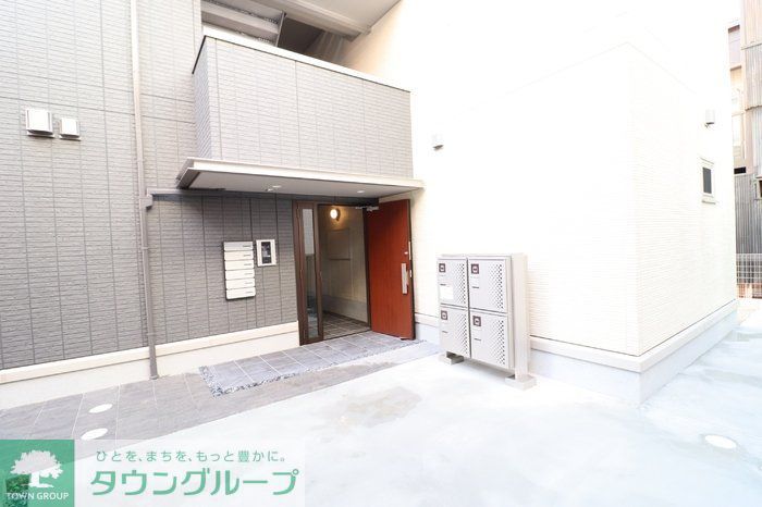 エントランス　駐車場