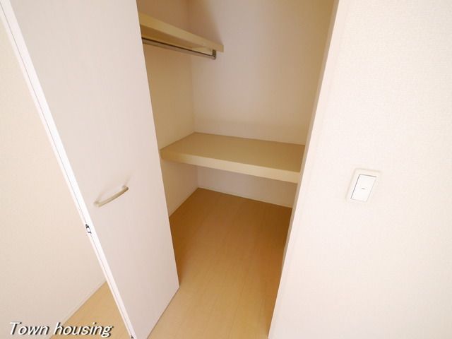 収納　同物件別部屋写真