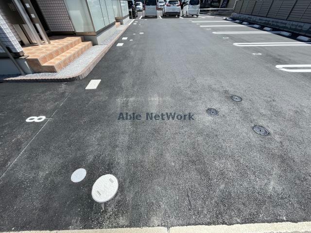 駐車場　駐車場