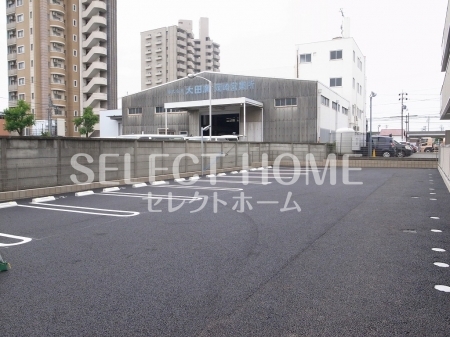 その他　カースペースがあります