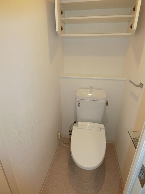 トイレ　落ち着いたトイレです