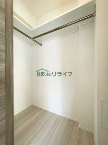 収納　新神保町ビル