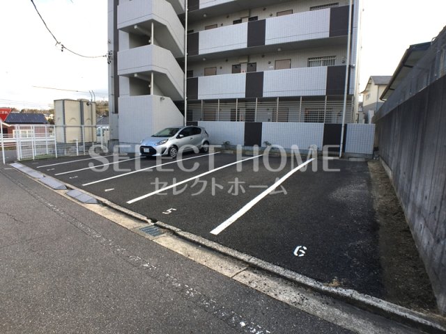 駐車場　駐車場があります
