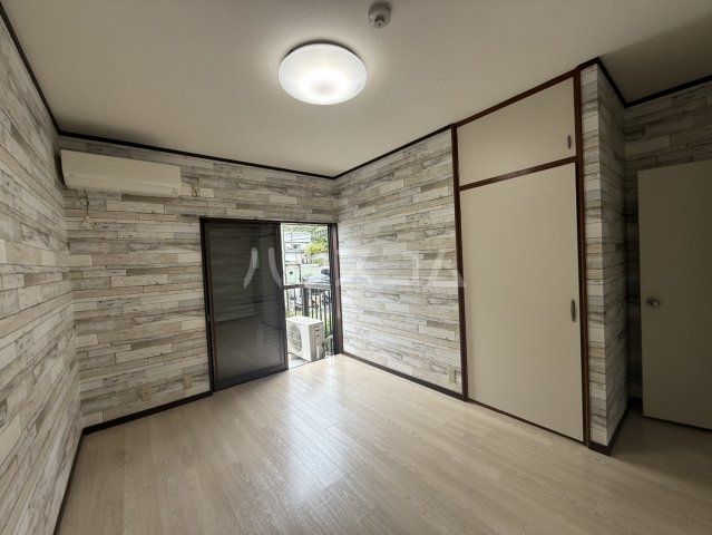 クレール坂下B棟の内装写真