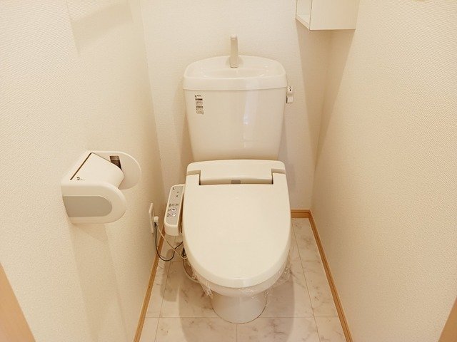 トイレ　清潔感のあるトイレです