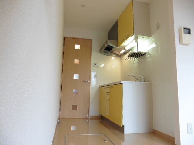 キッチン　※写真は他号室です