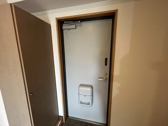 玄関　※別部屋の写真です
