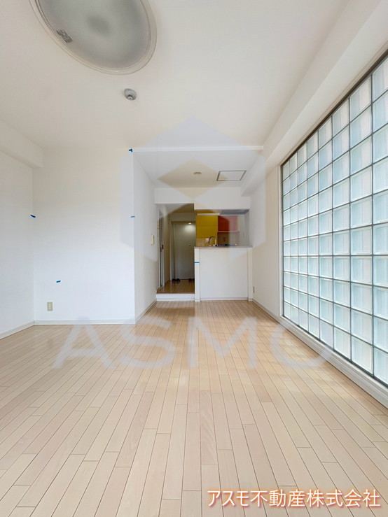洗面設備　同マンション別部屋　参考写真