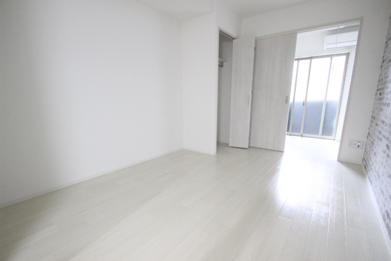 居室・リビング　※別部屋の写真です