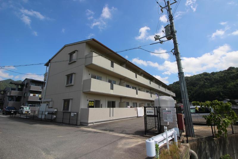 建物外観　サンフォーレ　建物外観