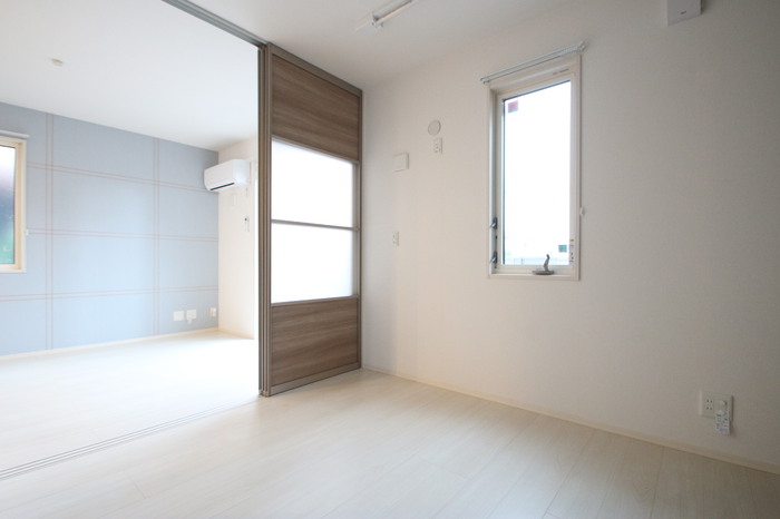 その他部屋・スペース　落ち着いて過ごせるお部屋なので、寝室にいかがでしょうか