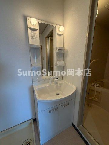 洗面設備　洗面所です