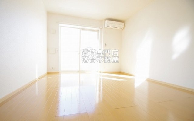 居室・リビング　明るくて使いやすいお部屋♪