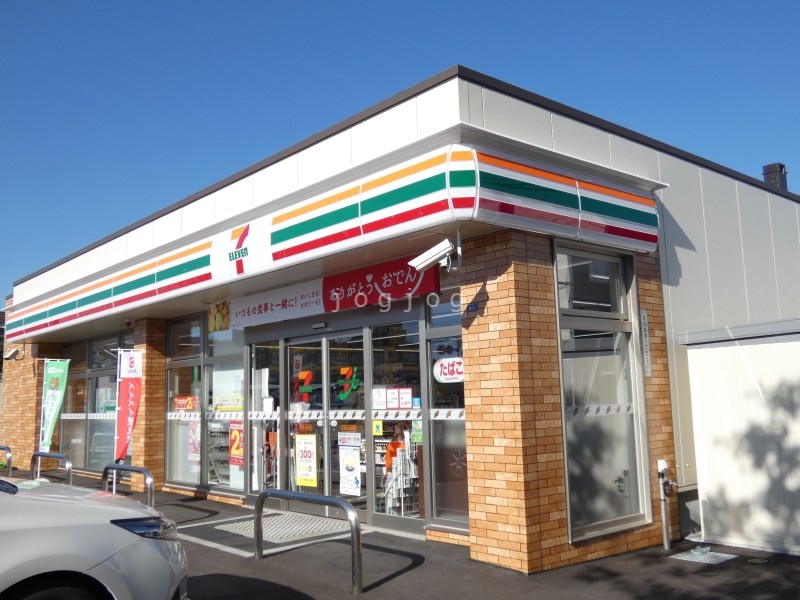 コンビニ　セブンイレブン札幌北44条東店（コンビニ）まで287m