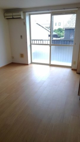 居室・リビング　おしゃれな居間です