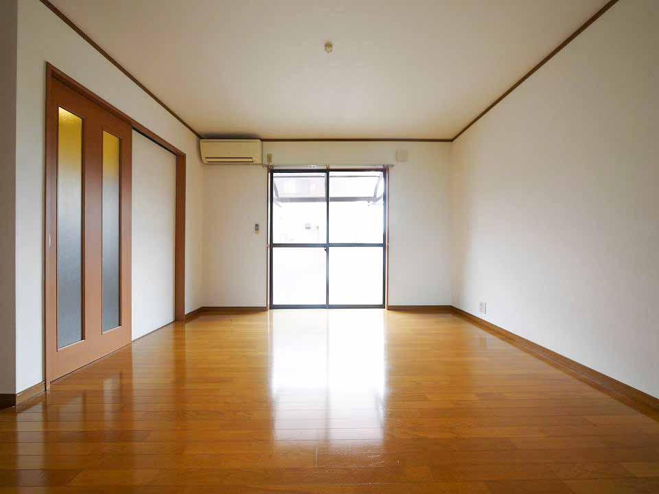 その他　南側からあたたかい光が差し込んできます♪