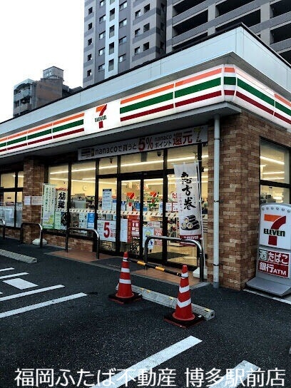 コンビニ　セブンイレブン福岡薬院3丁目店（コンビニ）まで143m