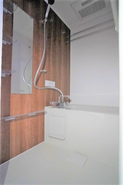 バス・シャワールーム　バス※別部屋参考写真