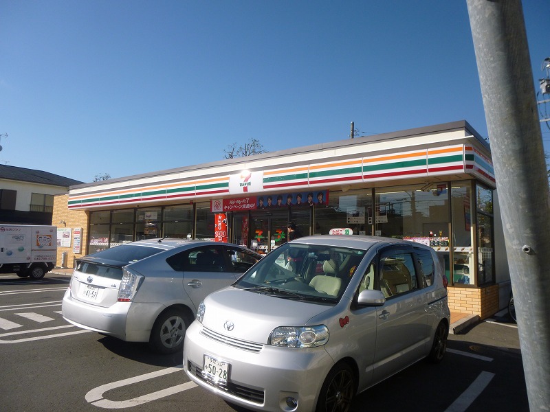 コンビニ　セブンイレブン（コンビニ）まで249m