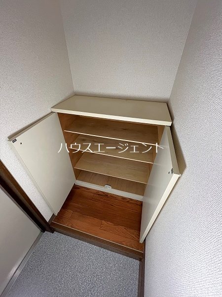 エントランス　シューズBOXです。※参考画像