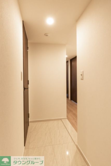 玄関　※写真は同タイプ住戸です。
