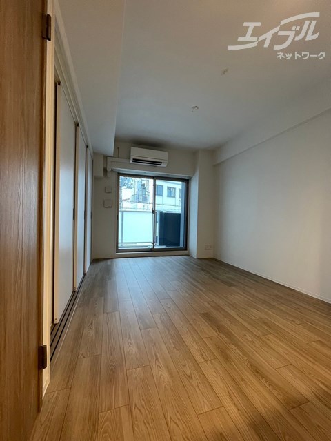 居室・リビング　日当たり良好です。