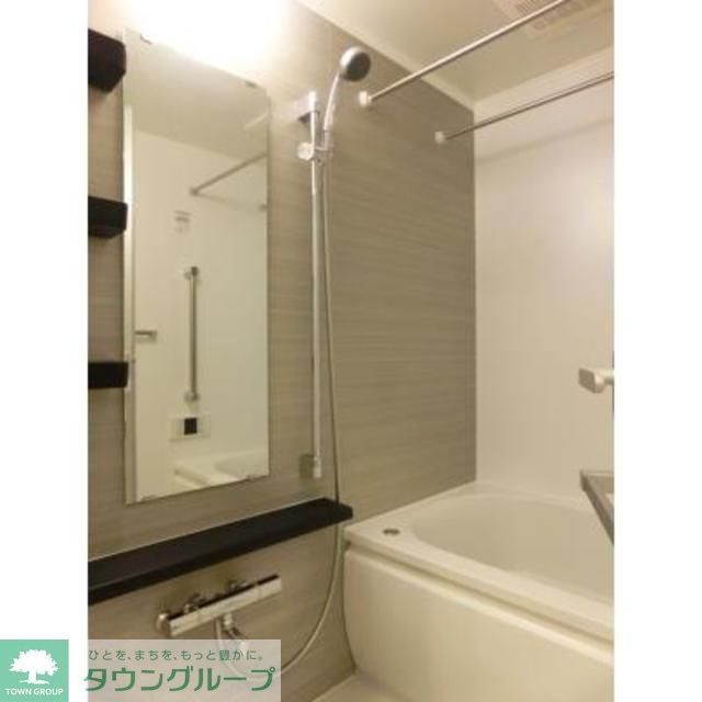 バス・シャワールーム　※写真は同タイプ住戸です。