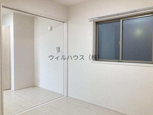 居室・リビング　フローリング！