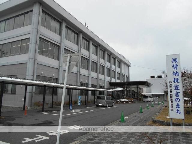 役所　野洲市役所（役所）まで1200m