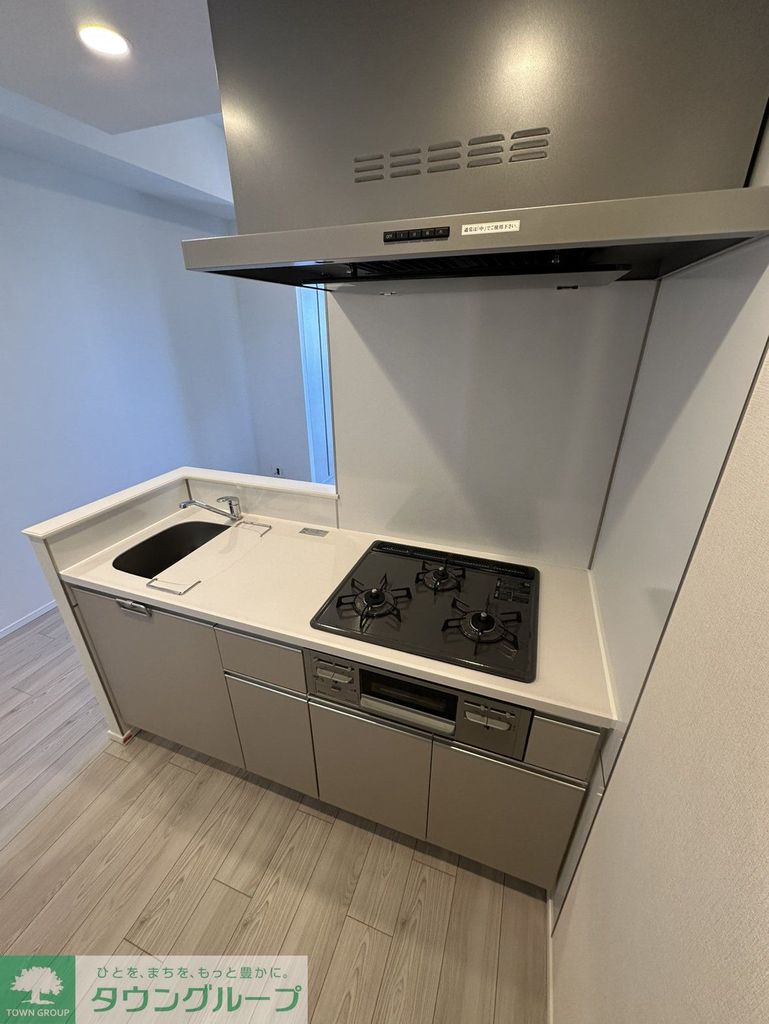 キッチン　3口ココンログリル付き
