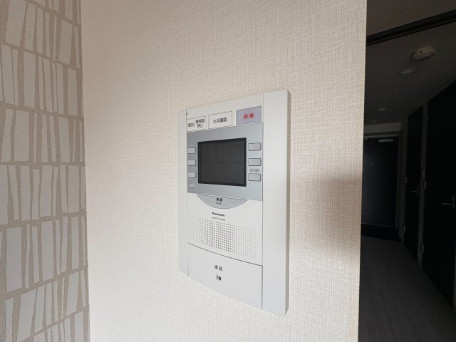 セキュリティ　モニター付きインターホン
