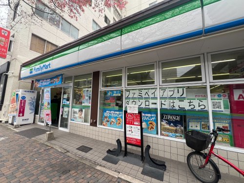 コンビニ　ファミリーマート 葵一丁目店（コンビニ）まで634m