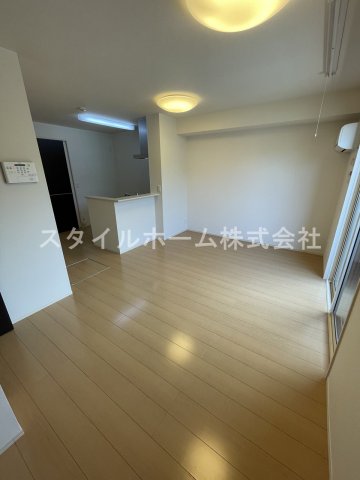 居室・リビング　別部屋写真です。