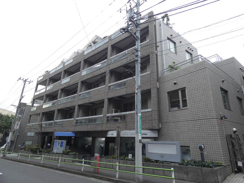 H&M南青山 EASTの外観写真