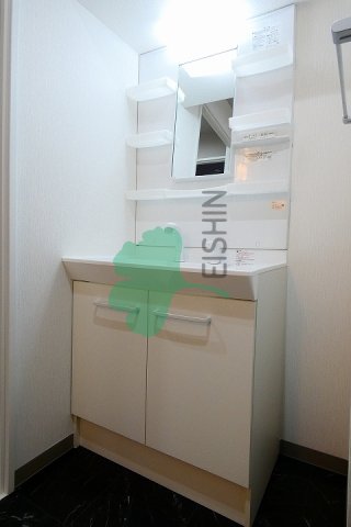 洗面設備　シンプルで使いやすい洗面台です！