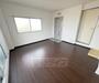 居室・リビング　落ち着いた雰囲気のお部屋です